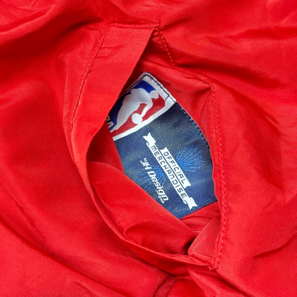 Chicago Bulls Red Jacket - Picture 6 of 13